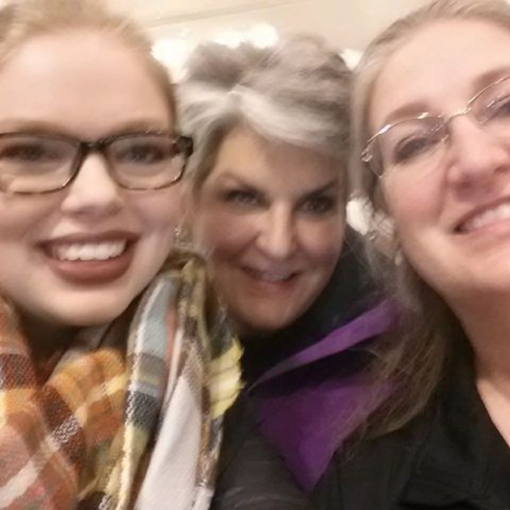 Meet your Posher, Lisa